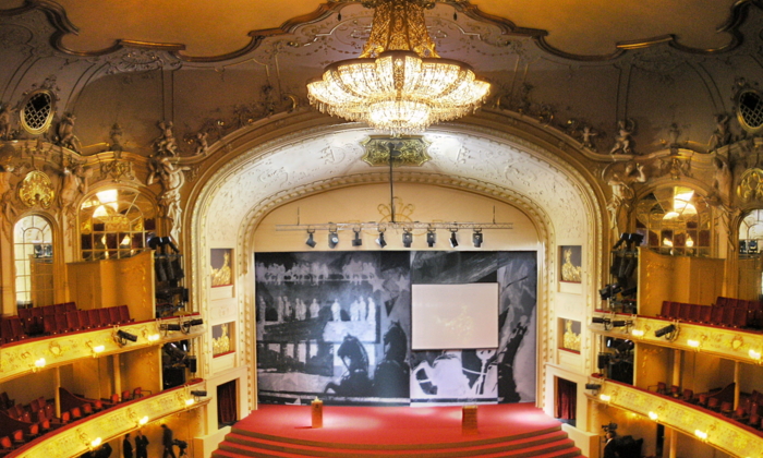 Komische Oper