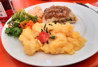 Maultaschen beim traditionellen Hoffest der Planungsgruppe M+M AG am 9. September 2022 in Böblingen