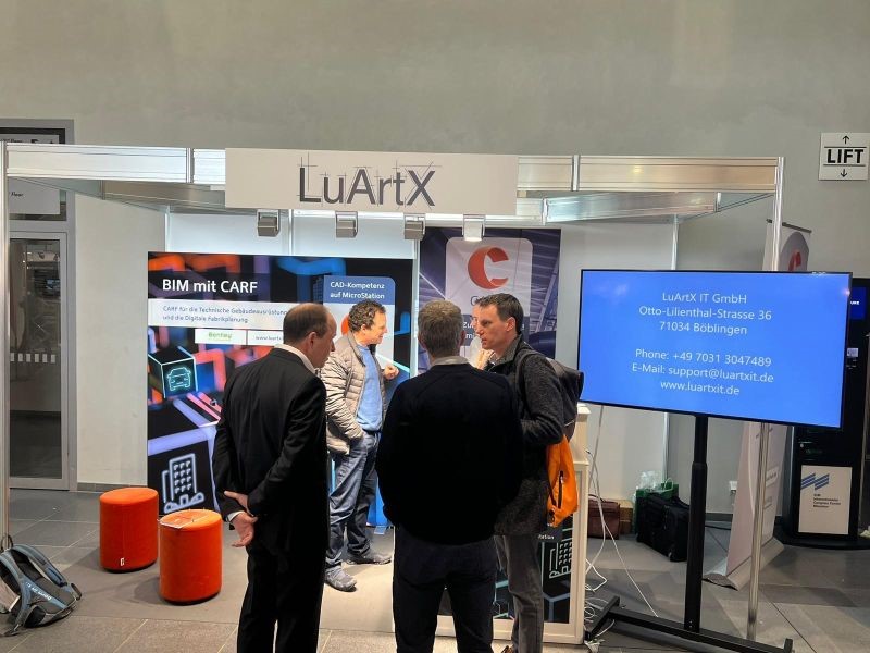 PGMM Mitarbeiter am Stand der LuArtX IT GmbH auf der BIM-World München 2022