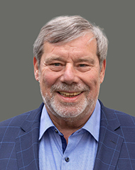 Regierungsbaumeister und Dipl.-Ing. Eberhard Frey ist Vorsitzender des Aufsichtsrates der Planungsgruppe M+M AG in Böblingen